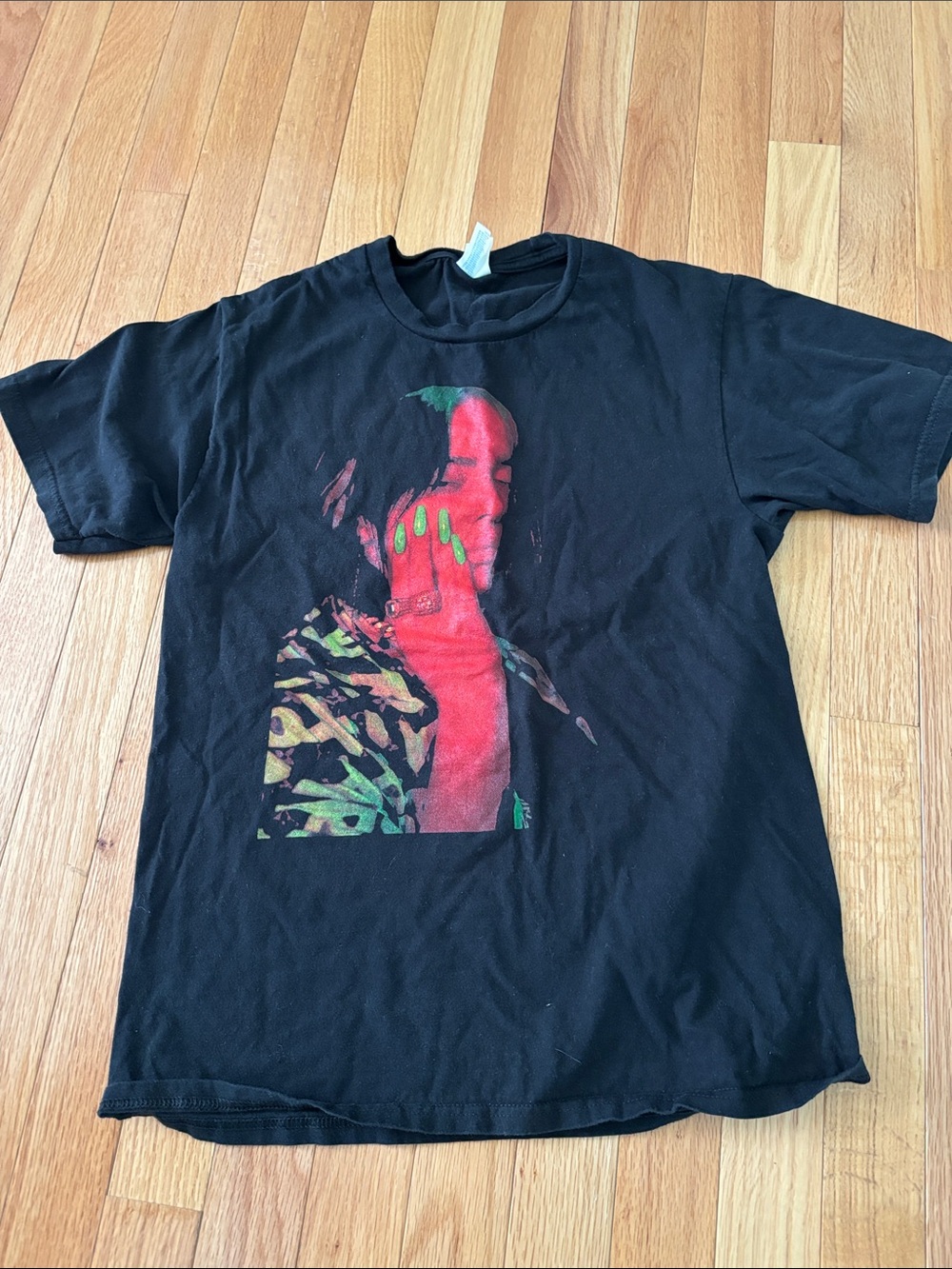Women’s S Billie Eilish tshirt